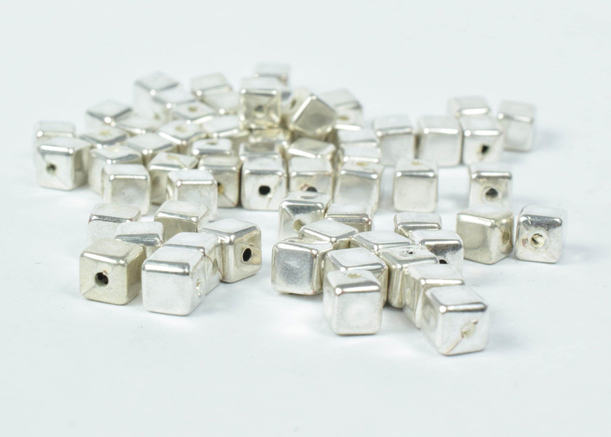 5mm Plastic Square Minimalists Beads, Sold by 100pcs, 1mm hole opening, Silver minimalist beads, Wholesale beads, Acrylic...