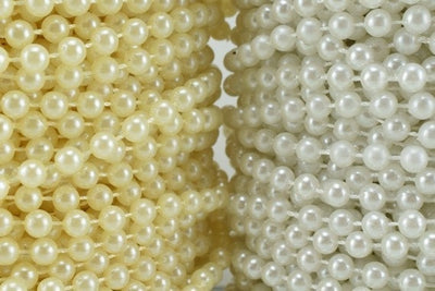 5mm Plastic Pearl Roll 40 Yards White/Creamy Wedding Pearl Beads on a Spool, Roll, Acrylic Beaded Garland Strand jewelry m...