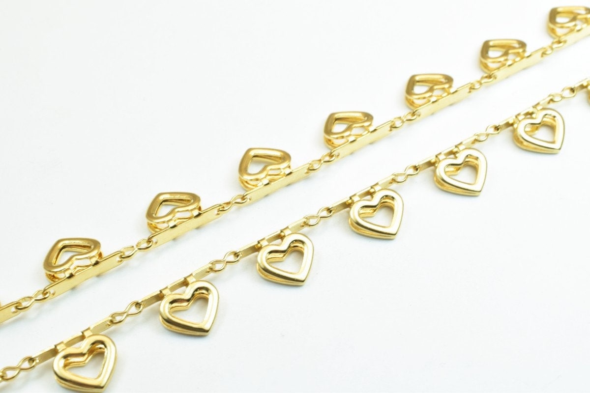 18K Gold Filled Alternative Heart Chain: Tarnish Resistant Jewelry Supply (8.5mm Width, 17.25" Length, )