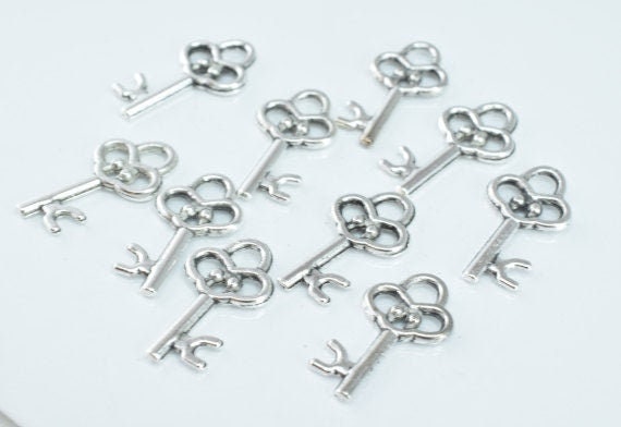 10x20mm Silver Plated Vintage Inspired Key Pendant Charm Sold by 1 pack of 25pcs, 2mm thickness, 11grams/pk jewelry making...