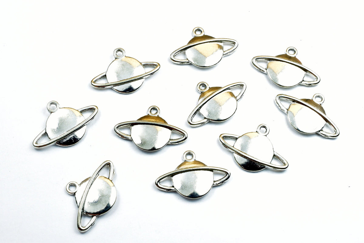 10PCs Saturn Planet Charm Size 15x22mm Silver Tone Double Face Charm Solar Space Pendant Finding For Jewelry Making jewelr...