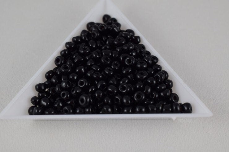 Black Glass Seed Beads Bulk: Mixed Sizes 8/0 & 6/0, Loose Round Craft Supplies (1 Pound, Approx 16,000 Pieces)