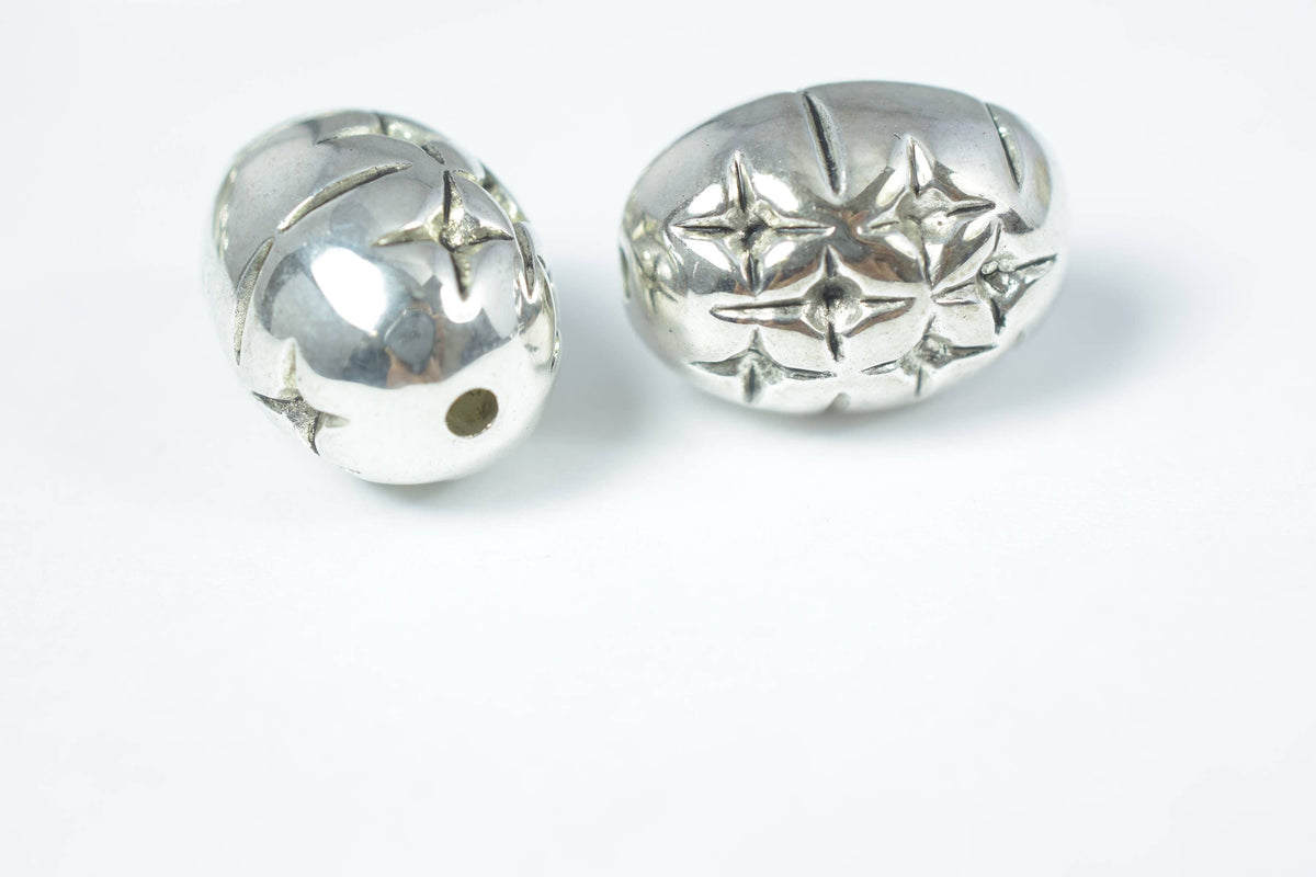 16x22mm Oval  Silver Plastic Resin Textured, 2mm hole size Beads/Plastic Beading Tools/Resin/Beads/Macrame Beads/Oval Bead...