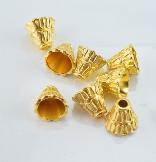 10x10mm Funnel Gold Plated Alloy Beads: Textured Metallic Finish, 20pcs Pack | 2mm Thickness, Jewelry Making Supplies
