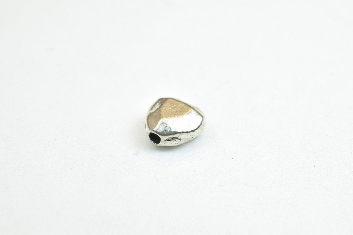 18 PCs Heart Silver Alloy Connector Charm Pendant Beads Size 7x7x4mm Hole Size 1mm Decorative Design Metal Beads For Jewel...