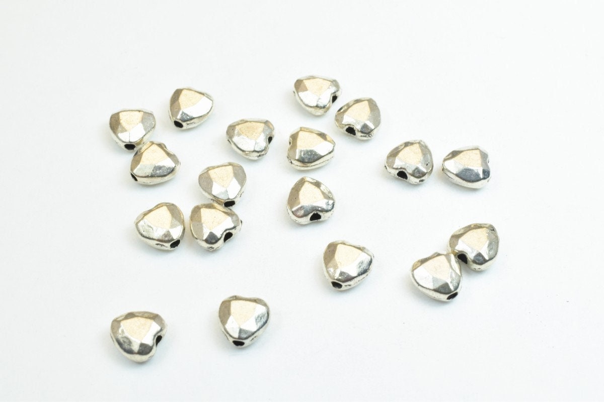 18 PCs Heart Silver Alloy Connector Charm Pendant Beads Size 7x7x4mm Hole Size 1mm Decorative Design Metal Beads For Jewel...