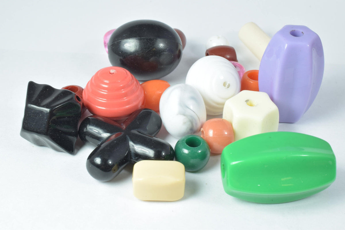 Mixed Sizes Vintage Plastic Beads 100pcs per bag, Random Plastic Beads, All sizes, Wholesale Plastic Beads, Vintage plasti...
