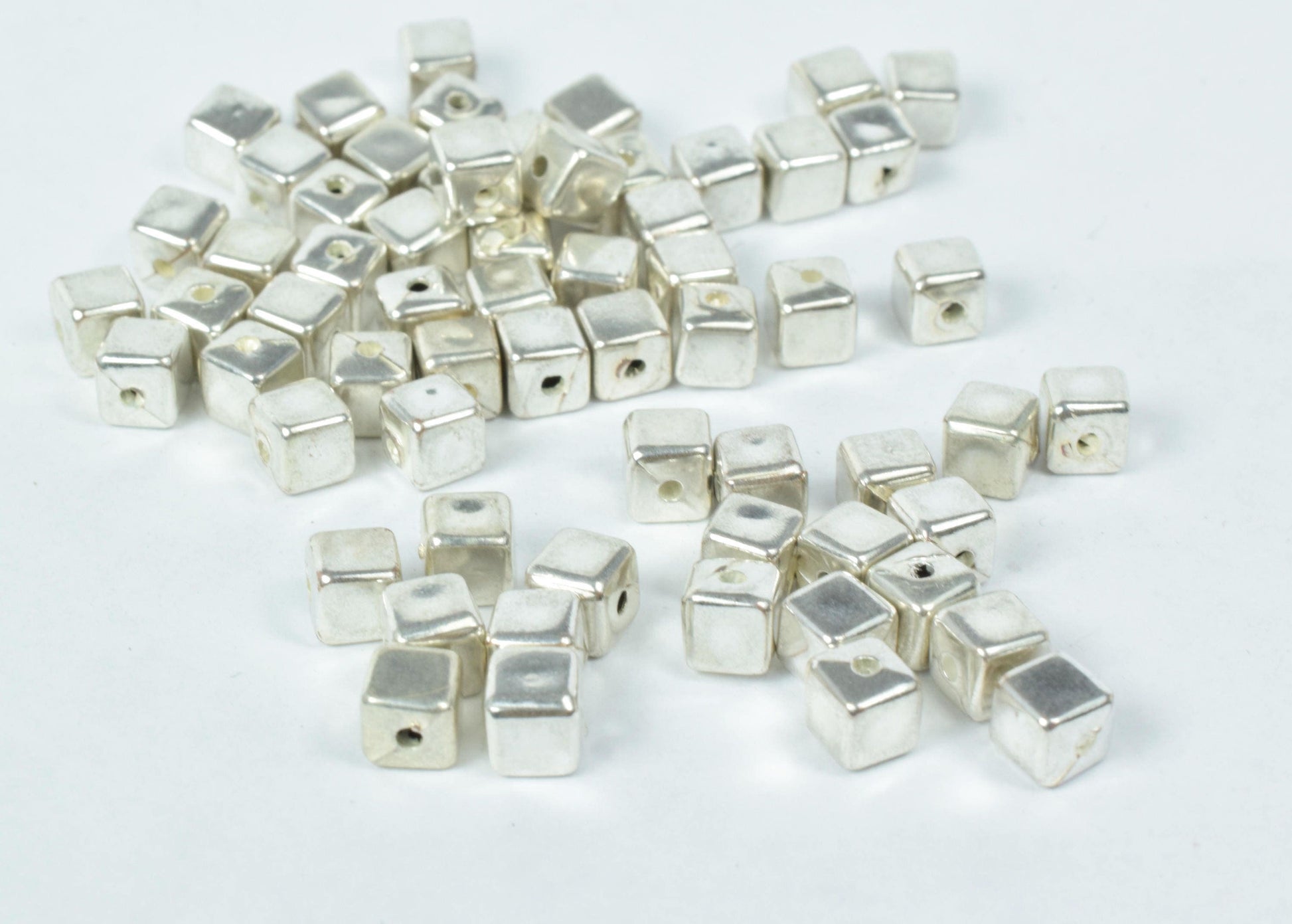 5mm Plastic Square Minimalists Beads, Sold by 100pcs, 1mm hole opening, Silver minimalist beads, Wholesale beads, Acrylic...