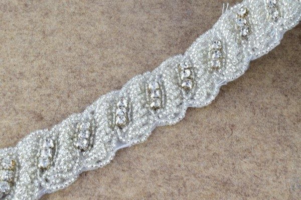 DIY 1 Yard Crystal Rhinestone with Seed Beads Trim Silver Color with Clear Rhinestone RT0054 jewelry making supplies