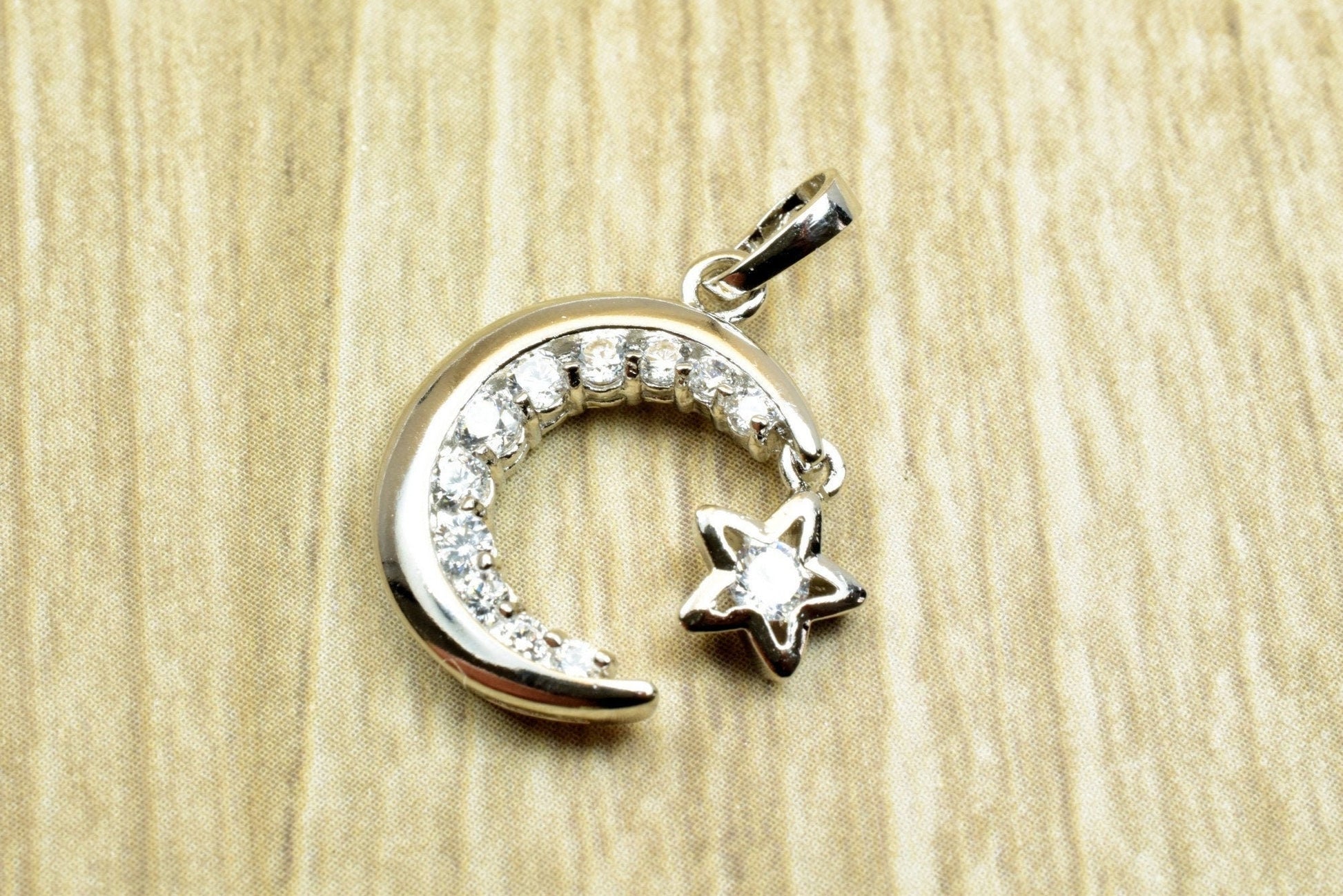 18K White Gold Filled Star Moon Pendant Charm With Cubic Zircon (CZ) Rhinestone Size 20x15mm Bling Bling Bohemian Finding...