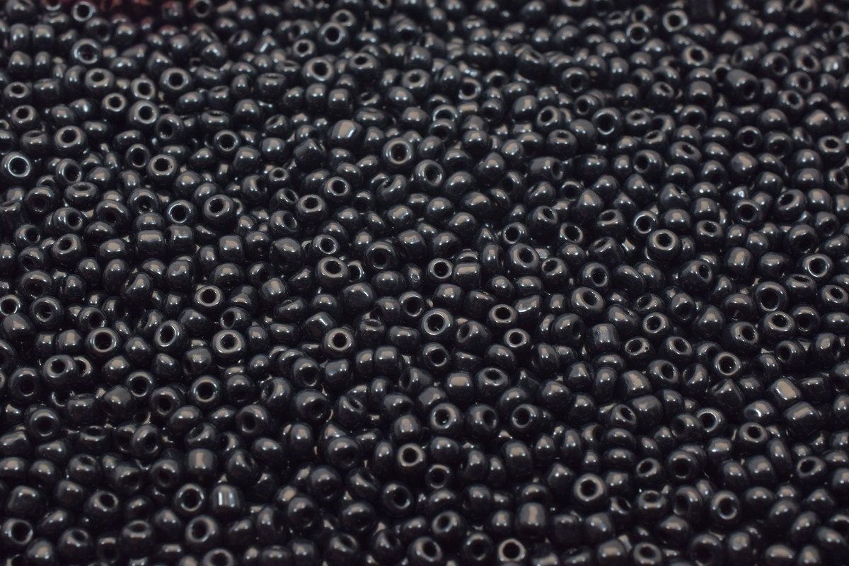 Black glass seed beads sizes 8.0/6.0 sold by 1 lb/ pound size 8/0, 6/0 jewelry making supplies - detail image 3