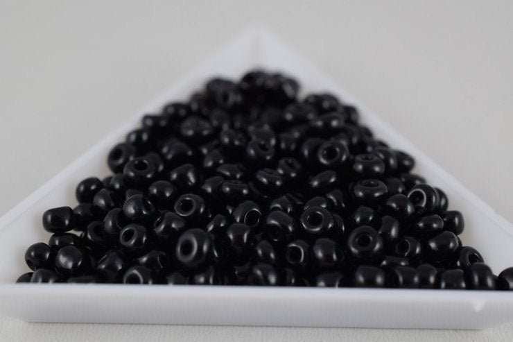 Black Glass Seed Beads Bulk: Mixed Sizes 8/0 & 6/0, Loose Round Craft Supplies (1 Pound, Approx 16,000 Pieces)