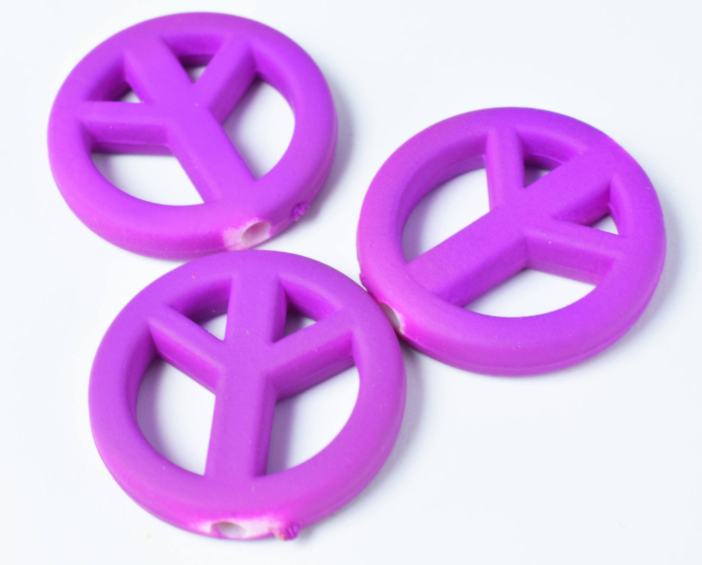 20/17mm Matte Rubberized Colorful Plastic Peace Symbol Beads,Clay Peace Beads,Acrylic Beads,Necklace beads,Rubberized Bead...