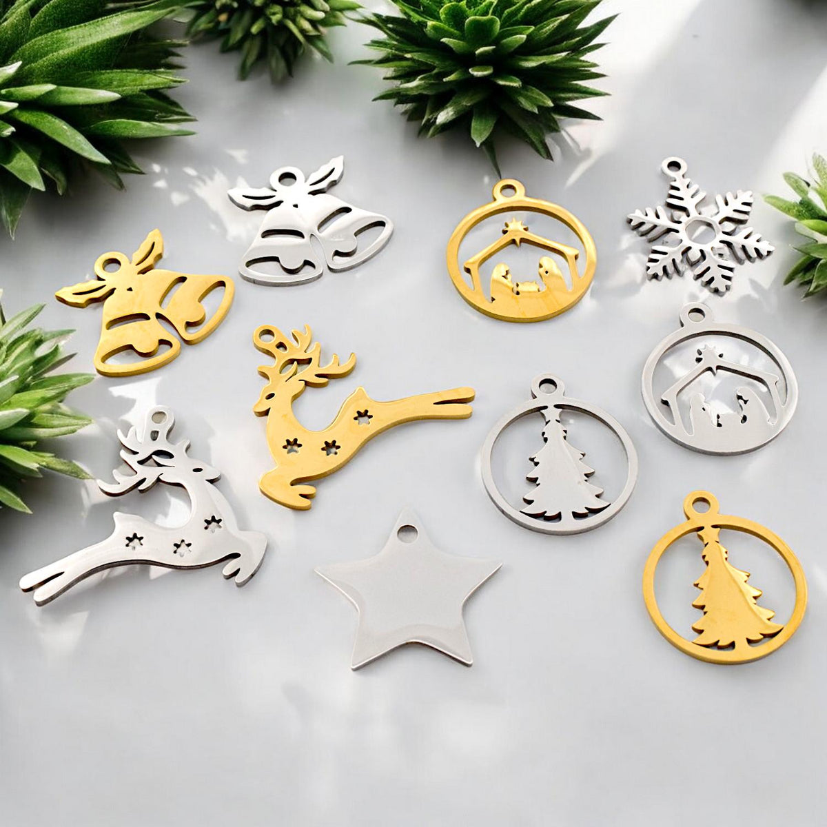 Nativity Scene Charm Set: Elegant Gold & Silver Holiday Pendants (6pcs, Stainless Steel, Classic Christmas Symbols for Crafts)