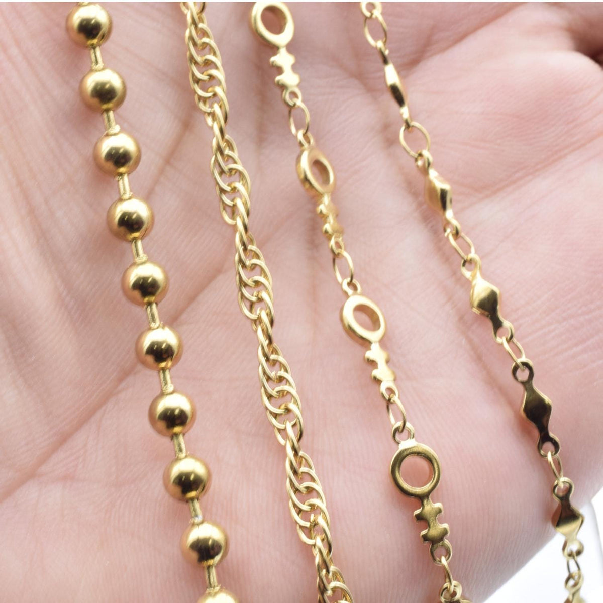 Gold Stainless Steel Ball Chain Twisted, Circle Link Jewelry Chain (4mm Width, Durable Gold Finish, Sold by Yard or Roll)