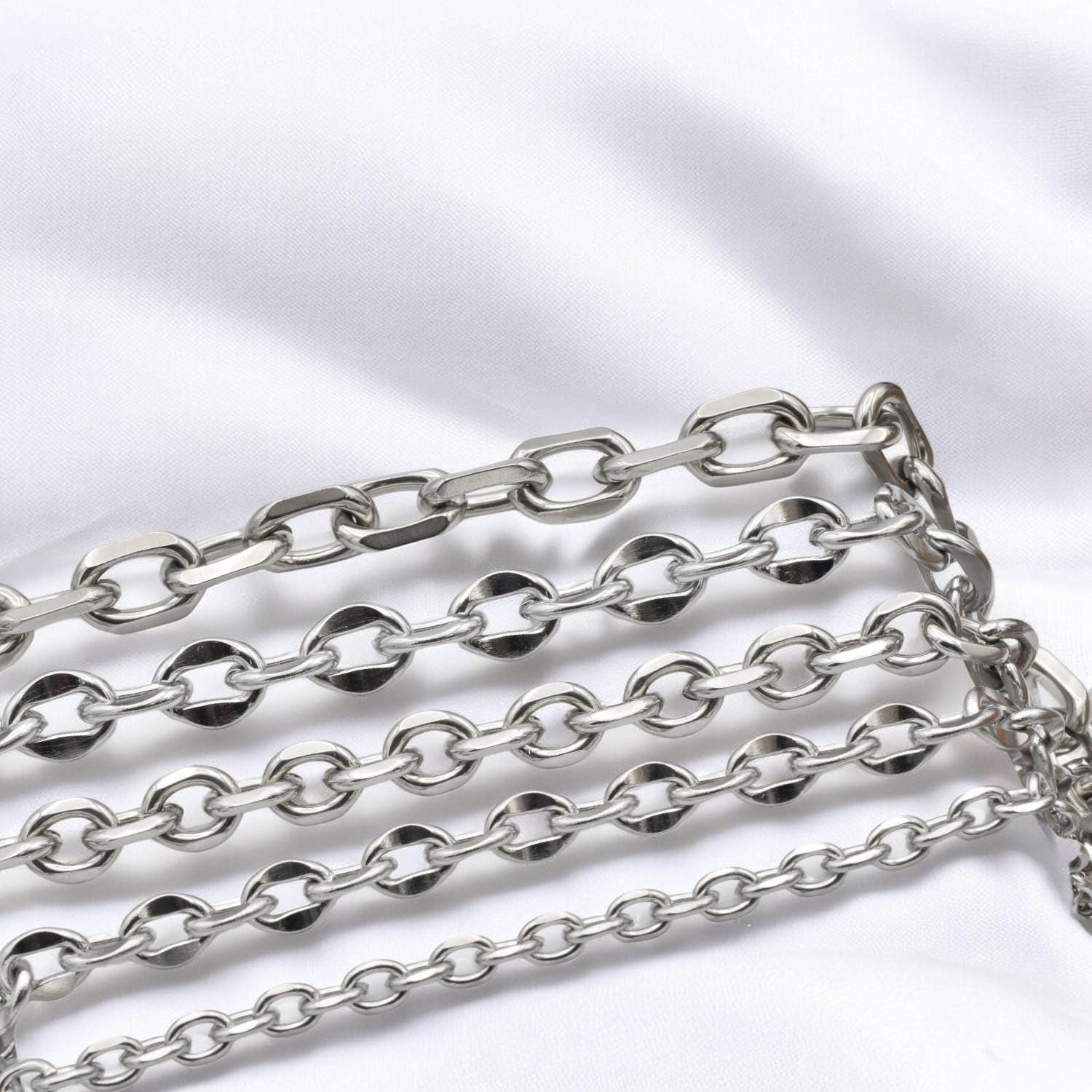 Stainless Steel Curb Link Chain: Bold Statement Jewelry - Tarnish Resistant, Durable Material for Bracelets and Necklaces