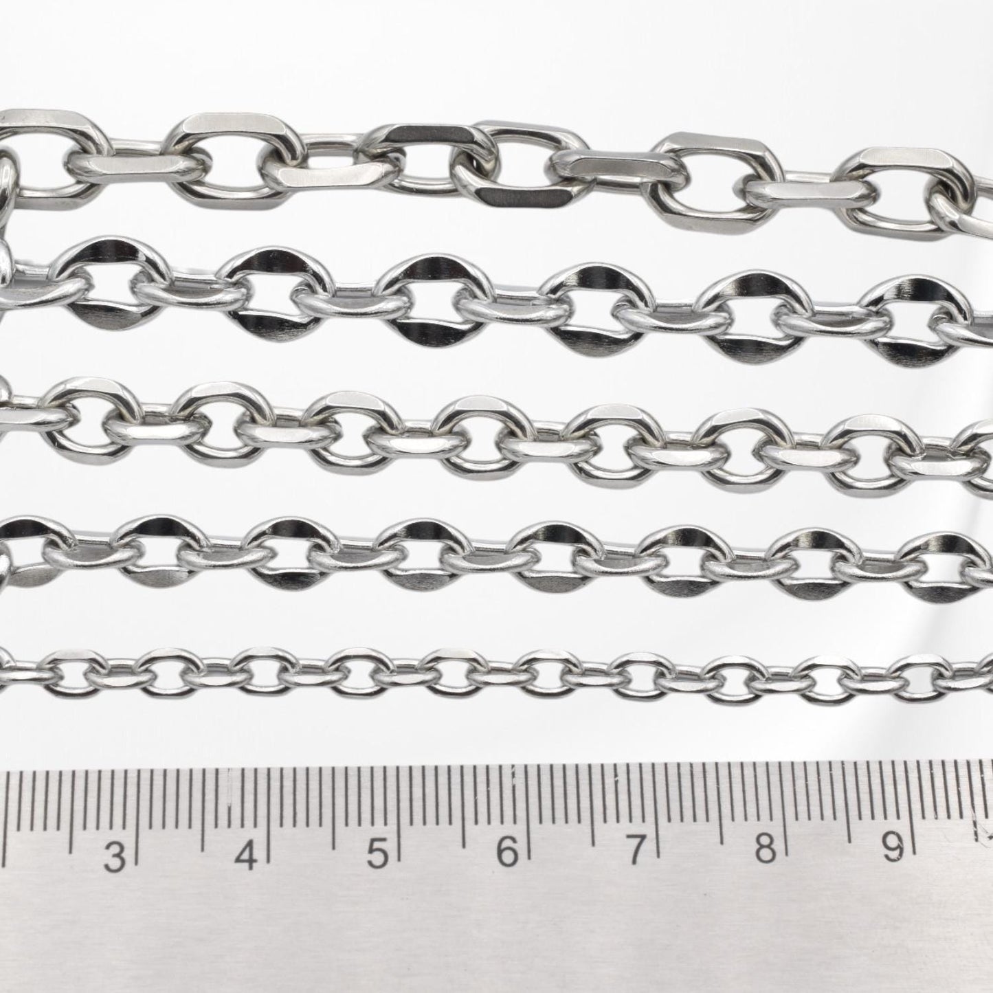 Stainless Steel Curb Link Chain: Bold Statement Jewelry - Tarnish Resistant, Durable Material for Bracelets and Necklaces