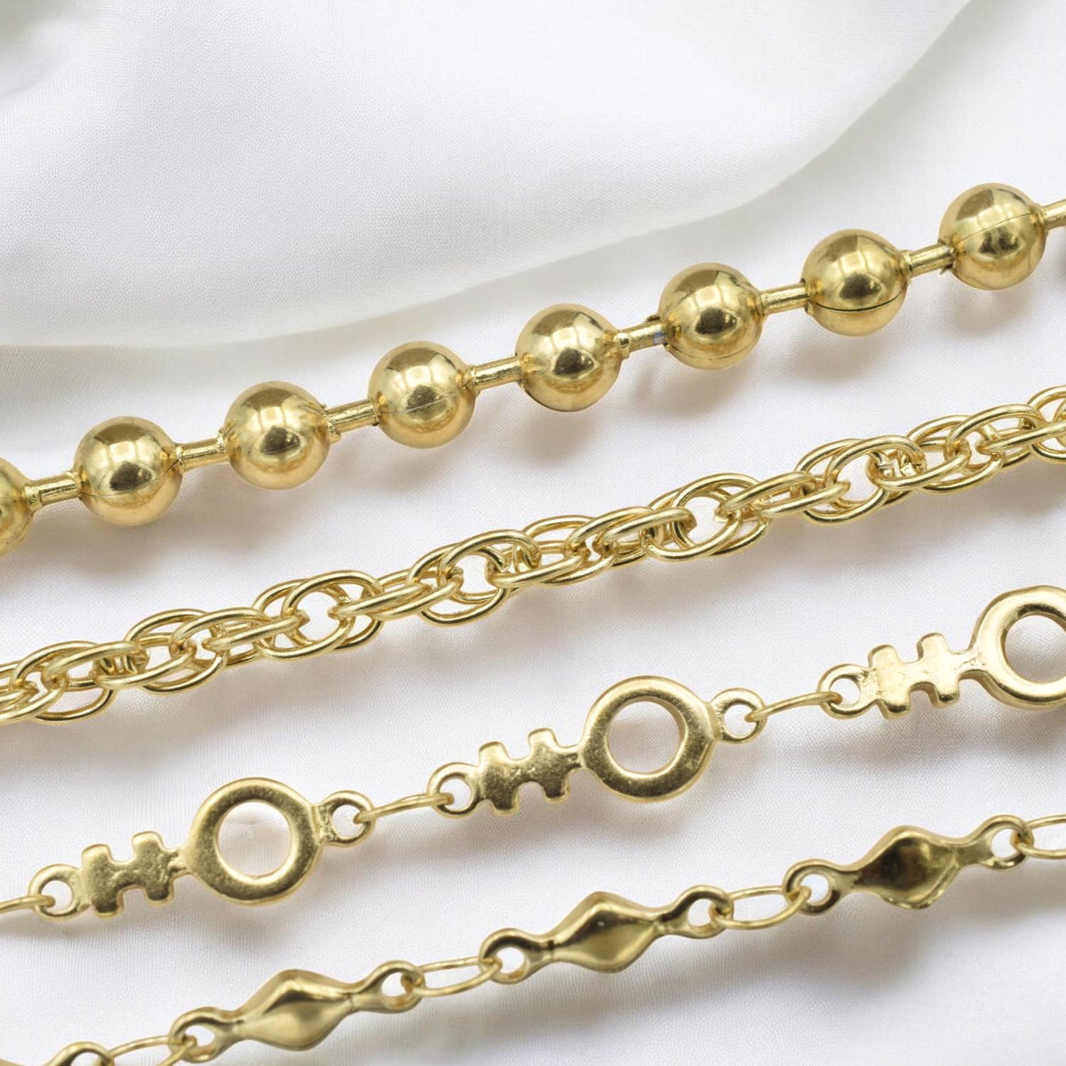 Gold Stainless Steel Ball Chain Twisted, Circle Link Jewelry Chain (4mm Width, Durable Gold Finish, Sold by Yard or Roll)