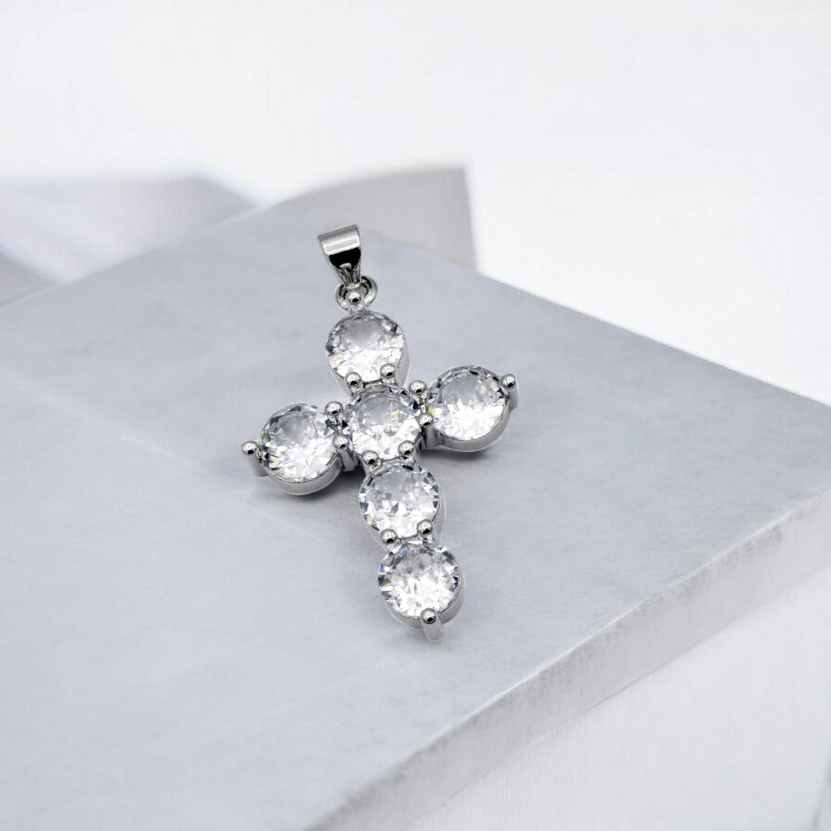 Silver Finishing Cross Pendant – Sparkling Zirconia Stones, Elegant Charm (32x23mm)