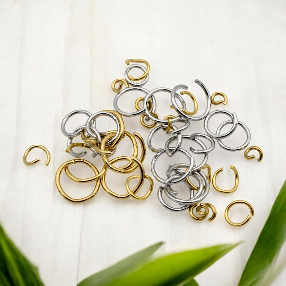 Gold Plated Open Jump Rings Jewelry Making Set, Mixed Sizes (4mm-10mm, Stainless Steel, 100 Pieces Bag)