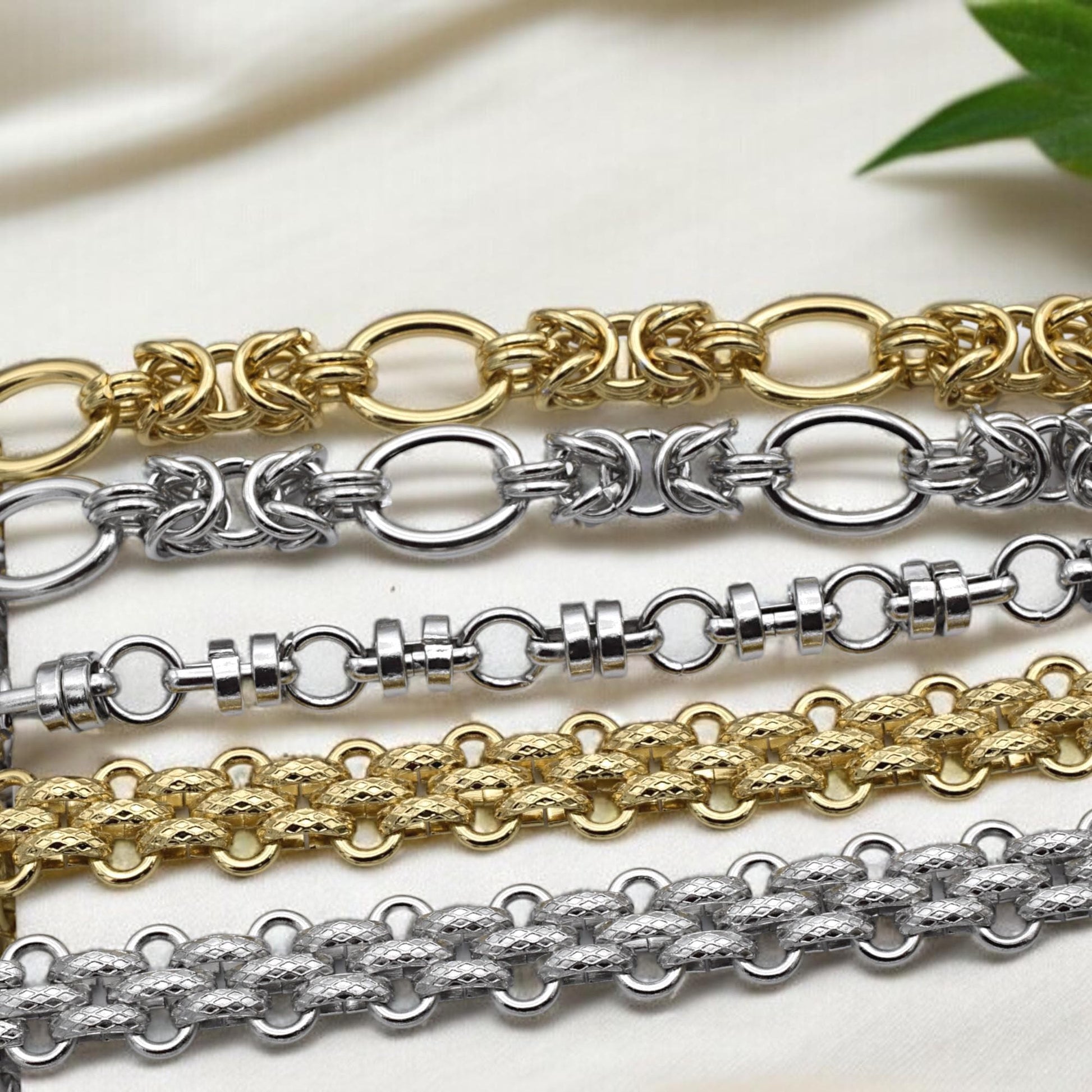 Gold And Silver Oval Link Chain, Textured Stainless Steel (Heavy Duty Links, Gold Finishing, Sold By Yard)