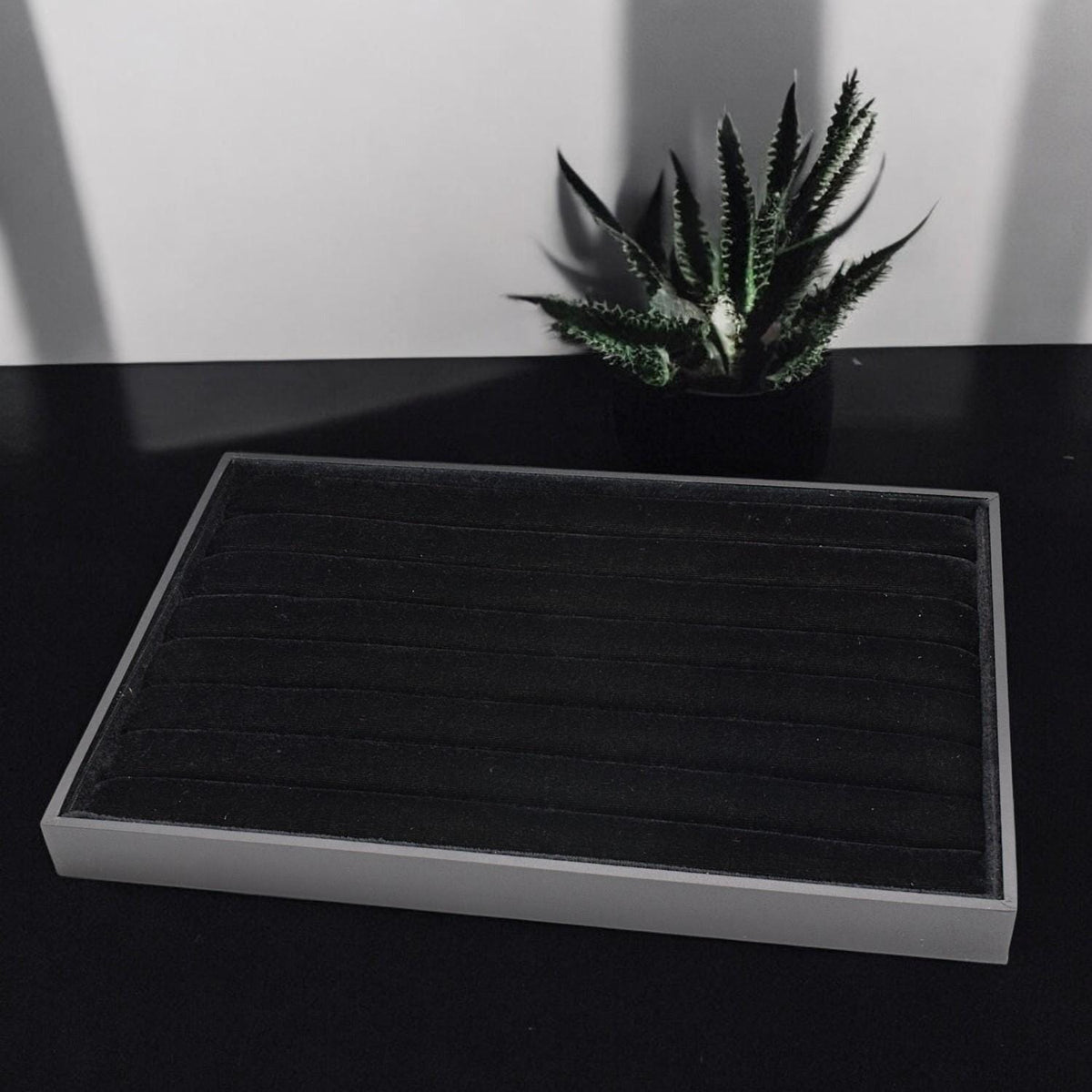 Black Velvet Ring Display Tray: Sleek Elegant Organizer - Soft Velvet, Secure Ring Storage, Trade Show and Craft Fair Essential