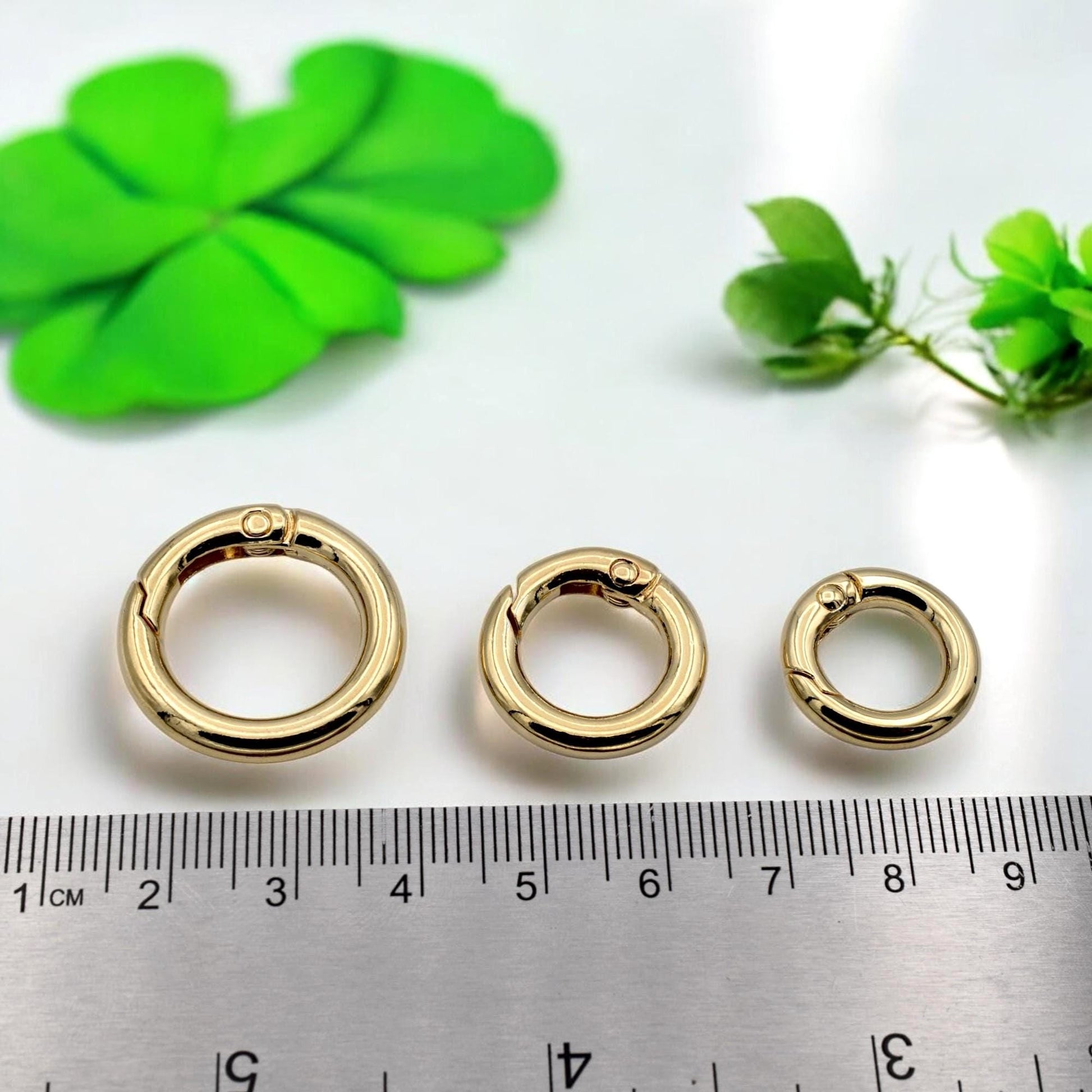 swivel round spring clasp