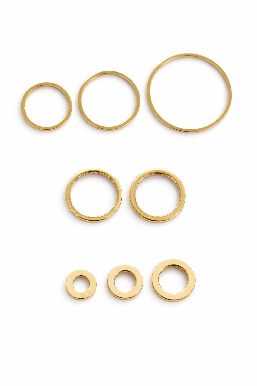 Medium-size 20mm square jump ring with gold finish on clean background.