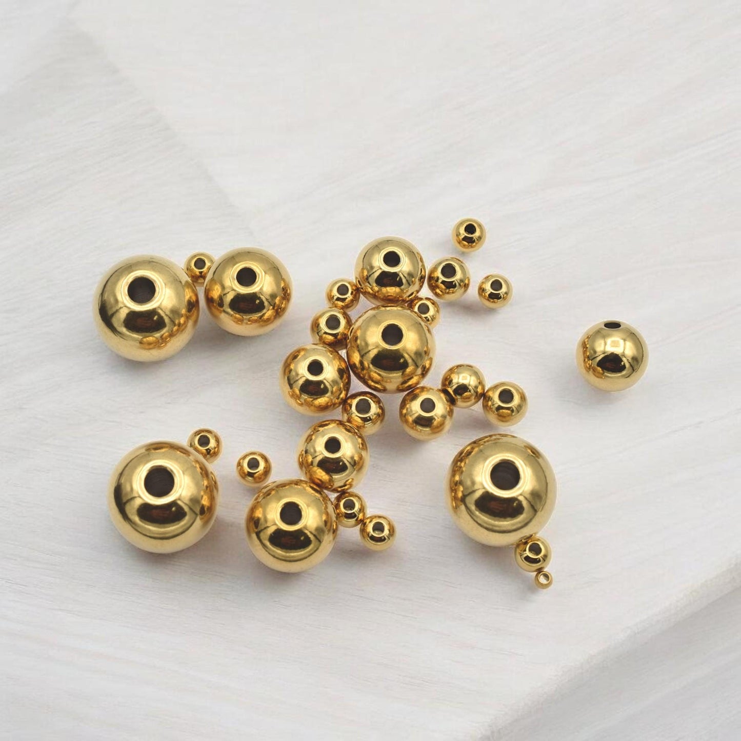 Gold Plated Beads Jewelry Spacer, Seamless Polished Metal (3mm-12mm Sizes, Stainless Steel, Hypoallergenic Crafting)