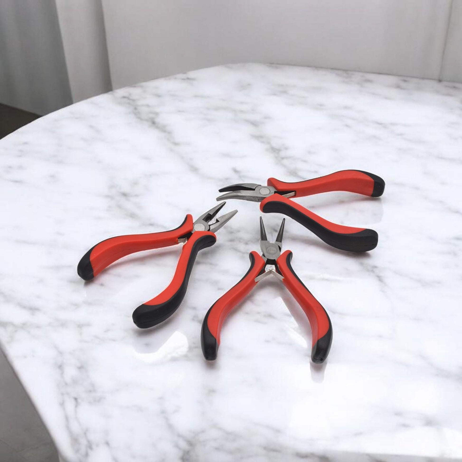 Economy Flat Nose Pliers Side Cutters: Pointed Precision Tips - Comfortable Grip, Lightweight Design for Jewelry Crafting