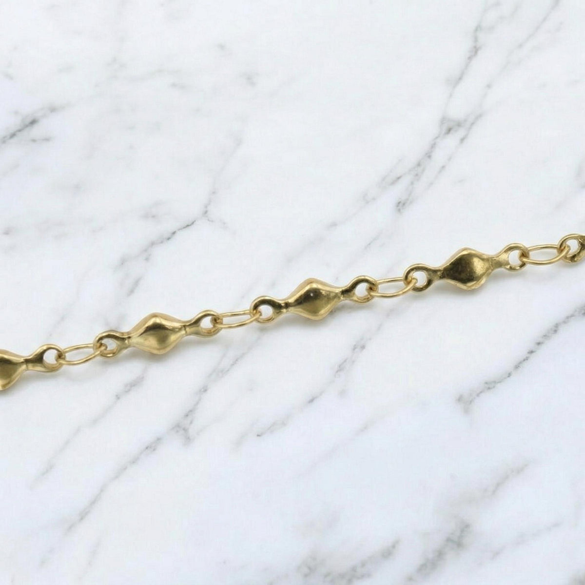 Gold Stainless Steel Ball Chain Twisted, Circle Link Jewelry Chain (4mm Width, Durable Gold Finish, Sold by Yard or Roll)