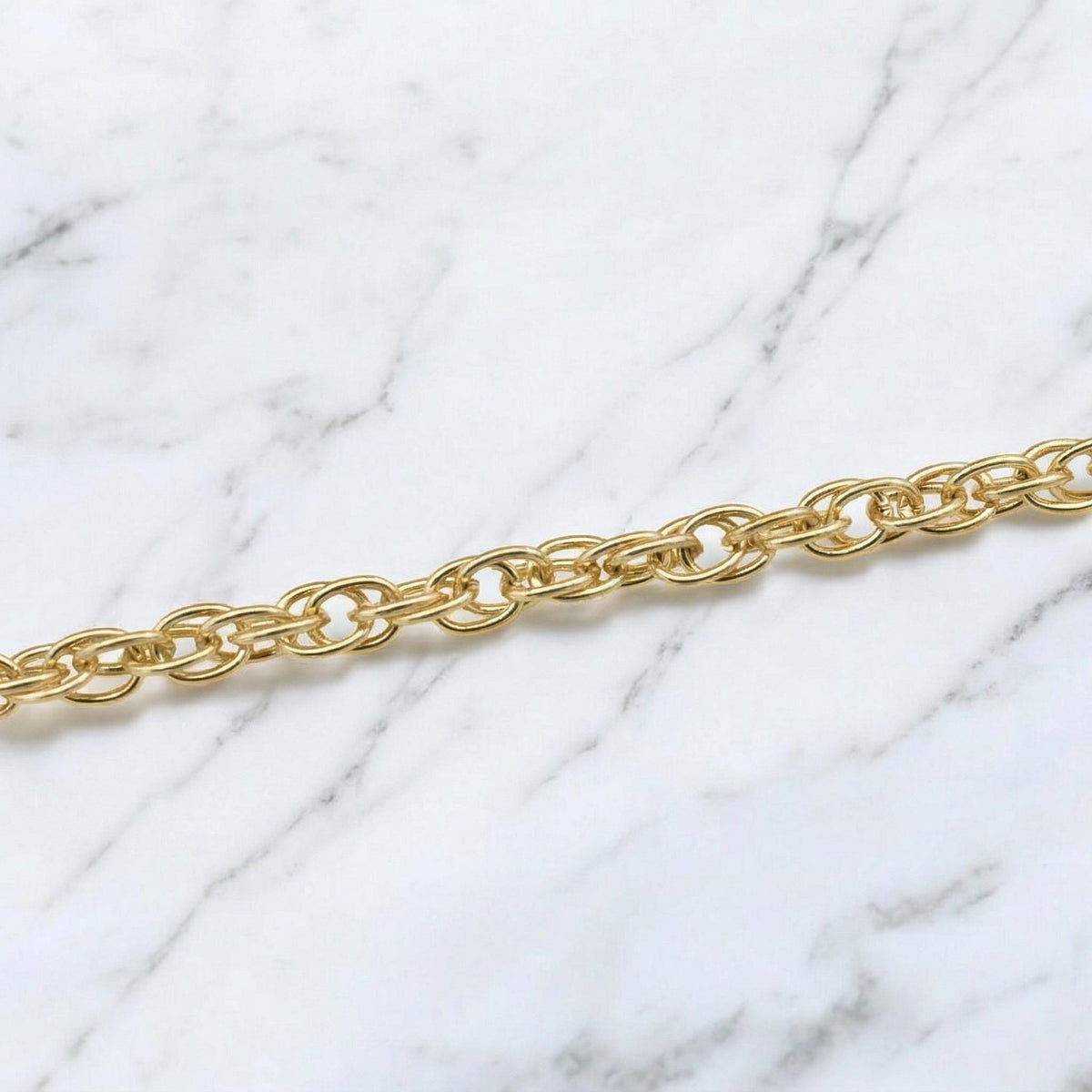 Gold Stainless Steel Ball Chain Twisted, Circle Link Jewelry Chain (4mm Width, Durable Gold Finish, Sold by Yard or Roll)