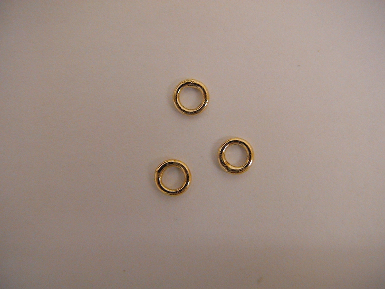3mm Open Jump Ring as as Gold Filled* tarnish resistant, GF7002, 22 gauge jewelry making supplies - detail image 3
