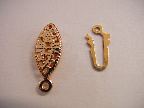 18x7mm as Gold Filled* Filigree Pearl Clasp Fish hook clasp 18K GF , GF0500 jewelry making supplies - detail image 2