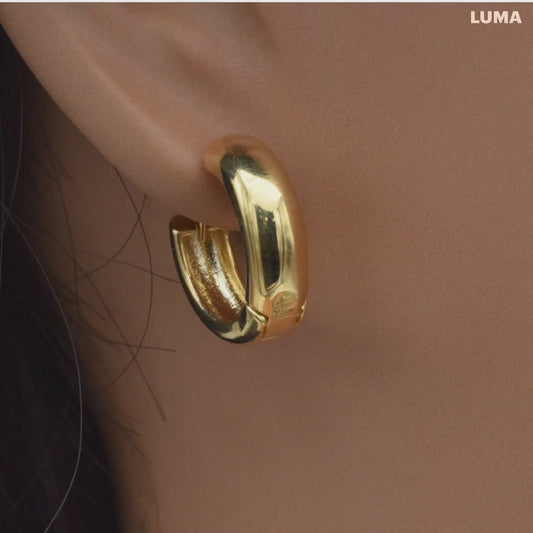 Gold Filled Huggie Earrings – 14k & 18k Durable Gold Hoops | 17mm Classic Style