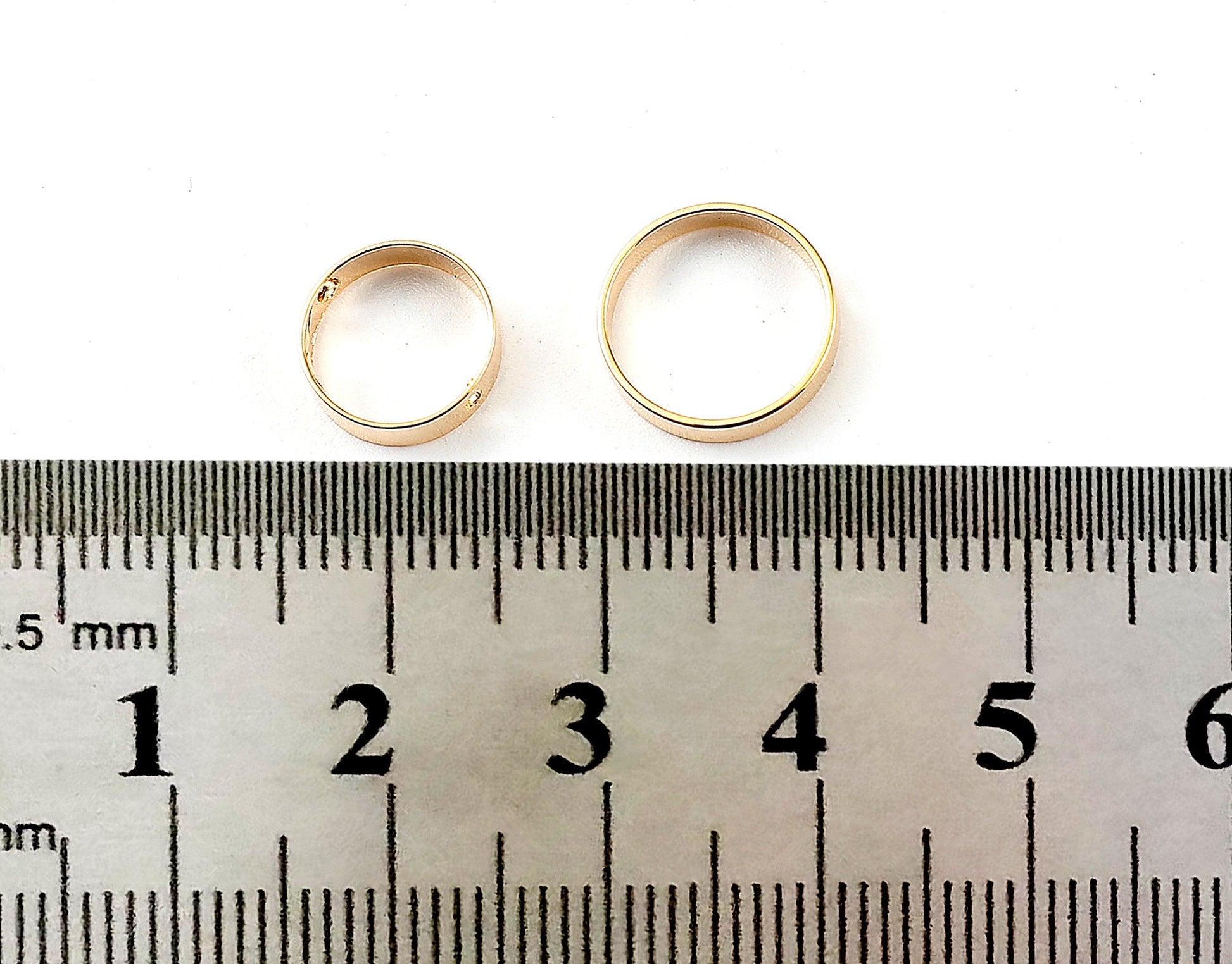 18K Gold Filled EP Circle Jump Rings for Jewelry Making - Multisize Frame Links - BeadsFindingDepot