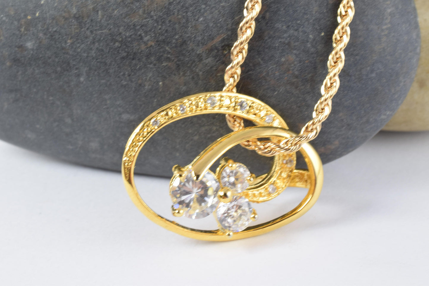 24x32mm 18KT Gold Filled CubicZirconiaCircle Pendant Elegant Design Infinity Round Cubic Zirconia Crystal, Gold Filled Pendant,Jewelry Charm
