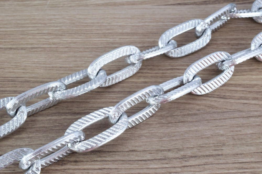 31x17mm Anodized Aluminum Chain, Silver Open Link for Handmade bracelet, Necklace or Jewelry Accessories. 1 Yard (3 Feets), Item# 1435