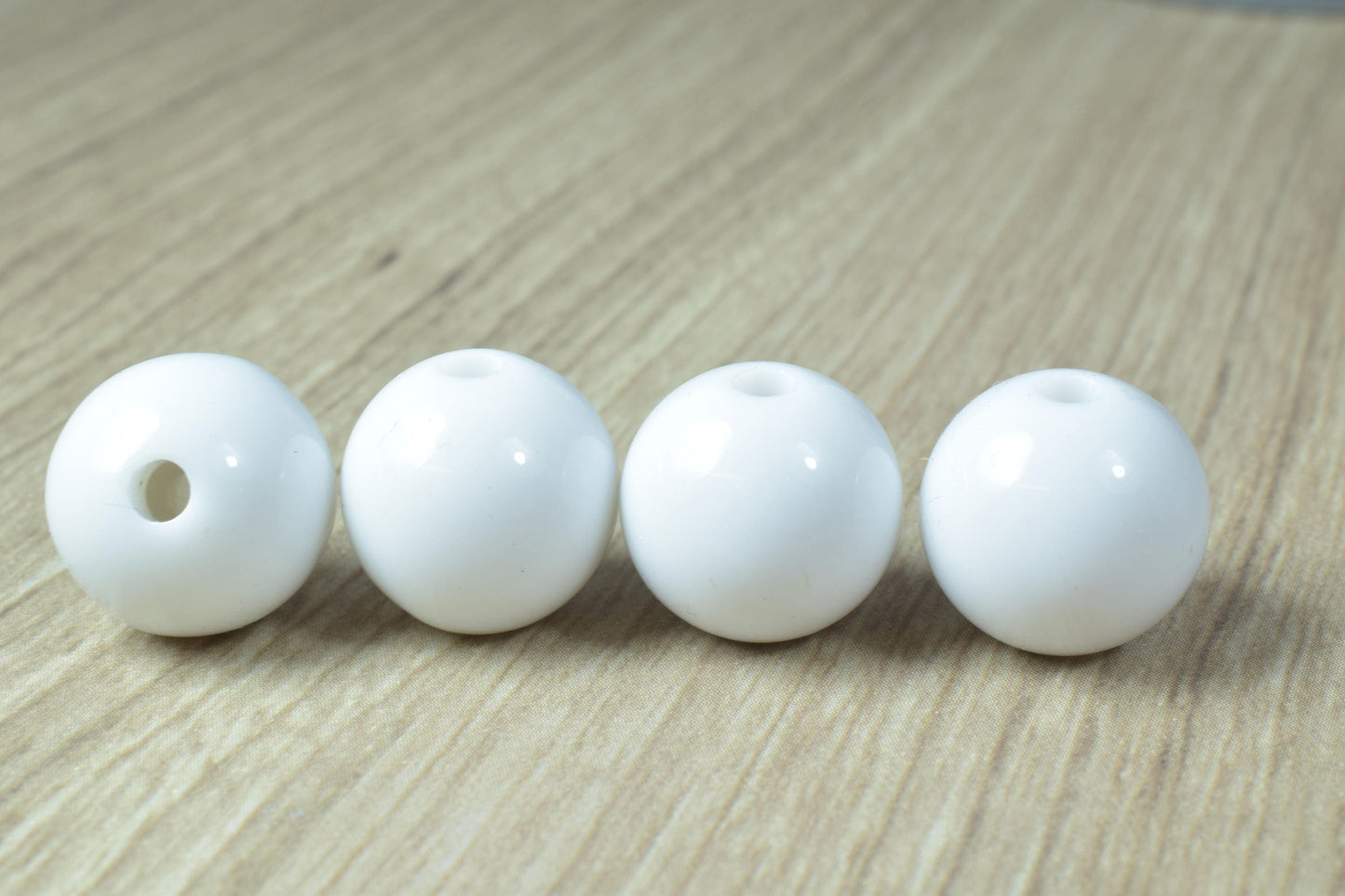14mm White Smooth Plastic Gumball Beads, 14mm Large Smooth, Acrylic Round Ball Beads,White,Large Chunky Acrylic Beads, Smooth Bead
