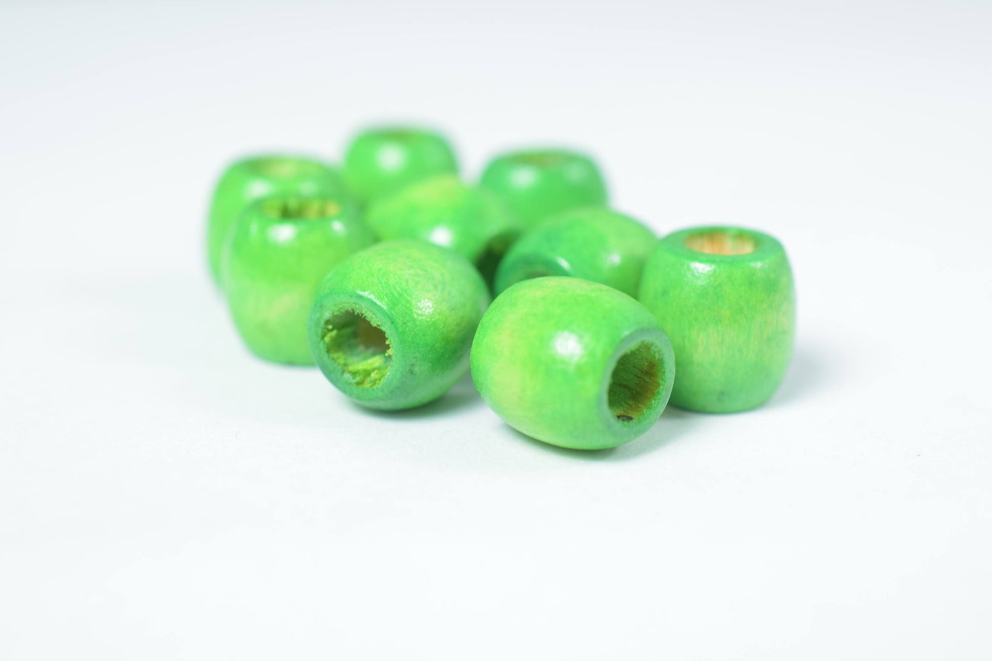 12mm Tube Round Large Hole Green Wooden Beads, Wooden Beading Tools, Large Hole Green Wood Beads,Sold by 1 pack of 250 PCs