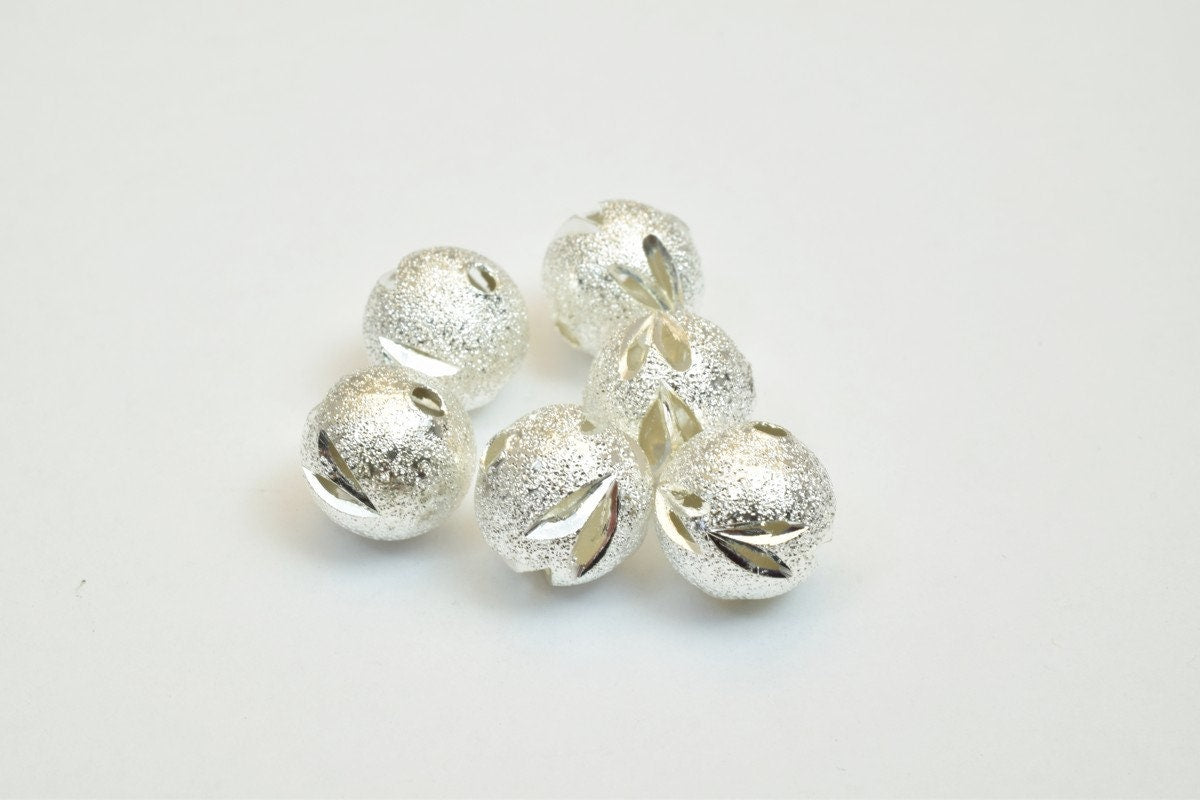 100 PCs Silver Plated Carved Round Beads 6mm/8mm/10mm Diamond Cut