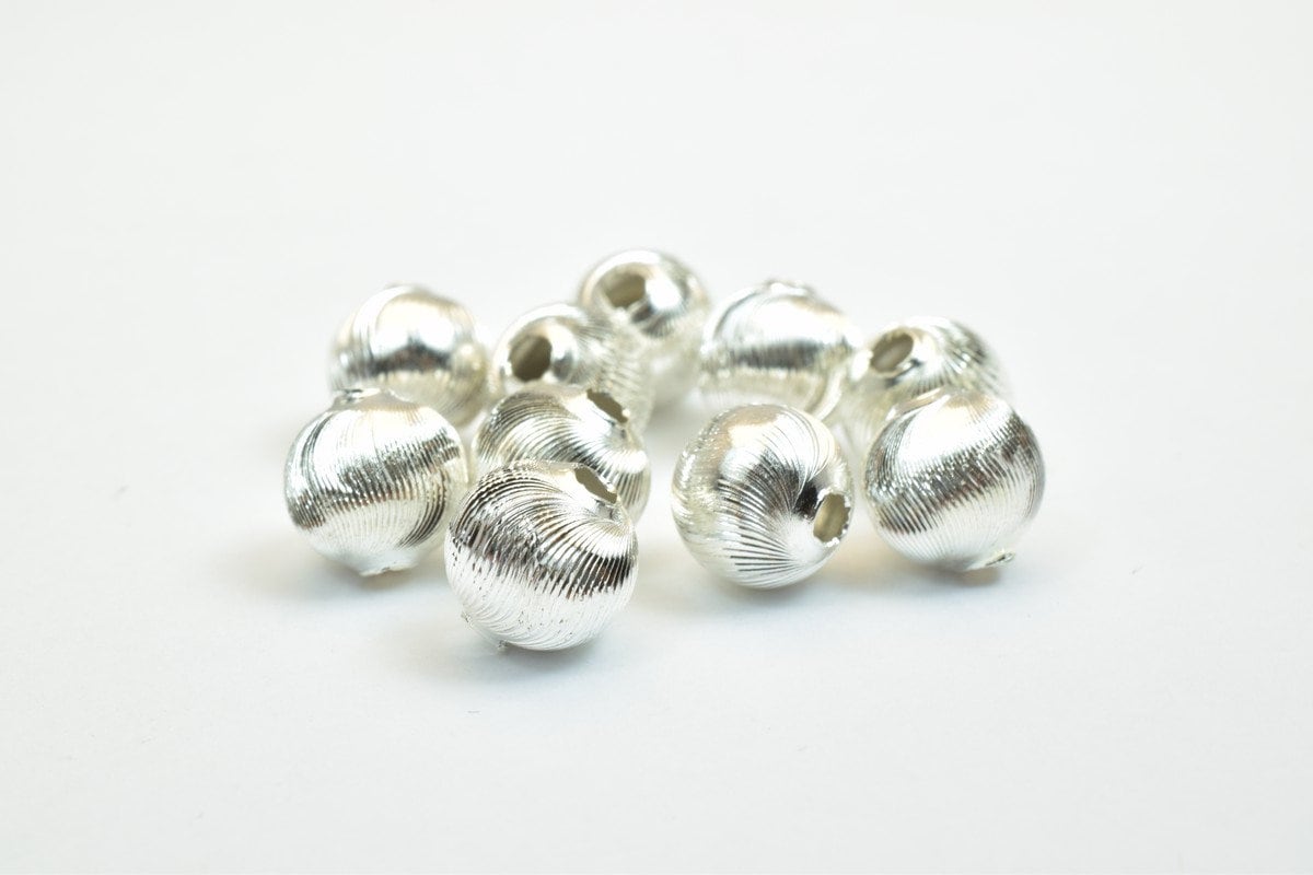 100 PCs Silver Plated Carved Round Beads 8mm Diamond Cut
