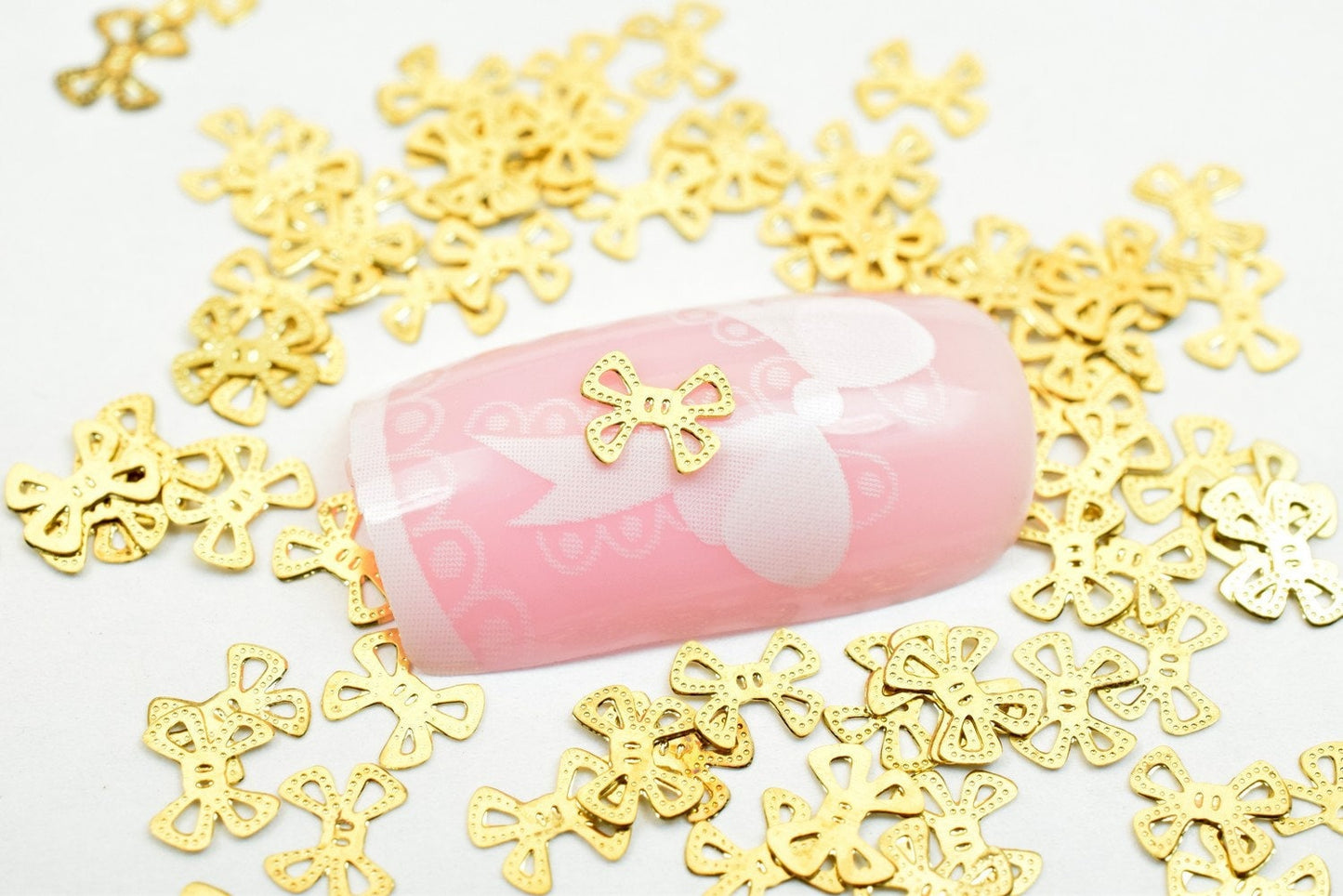 50 PCs Bow Inspired Nail Art Different Designs Star Butterfly I Love You Dragonfly Heart Happy Face Decals Gold Metal 3D Decoration DIY Art